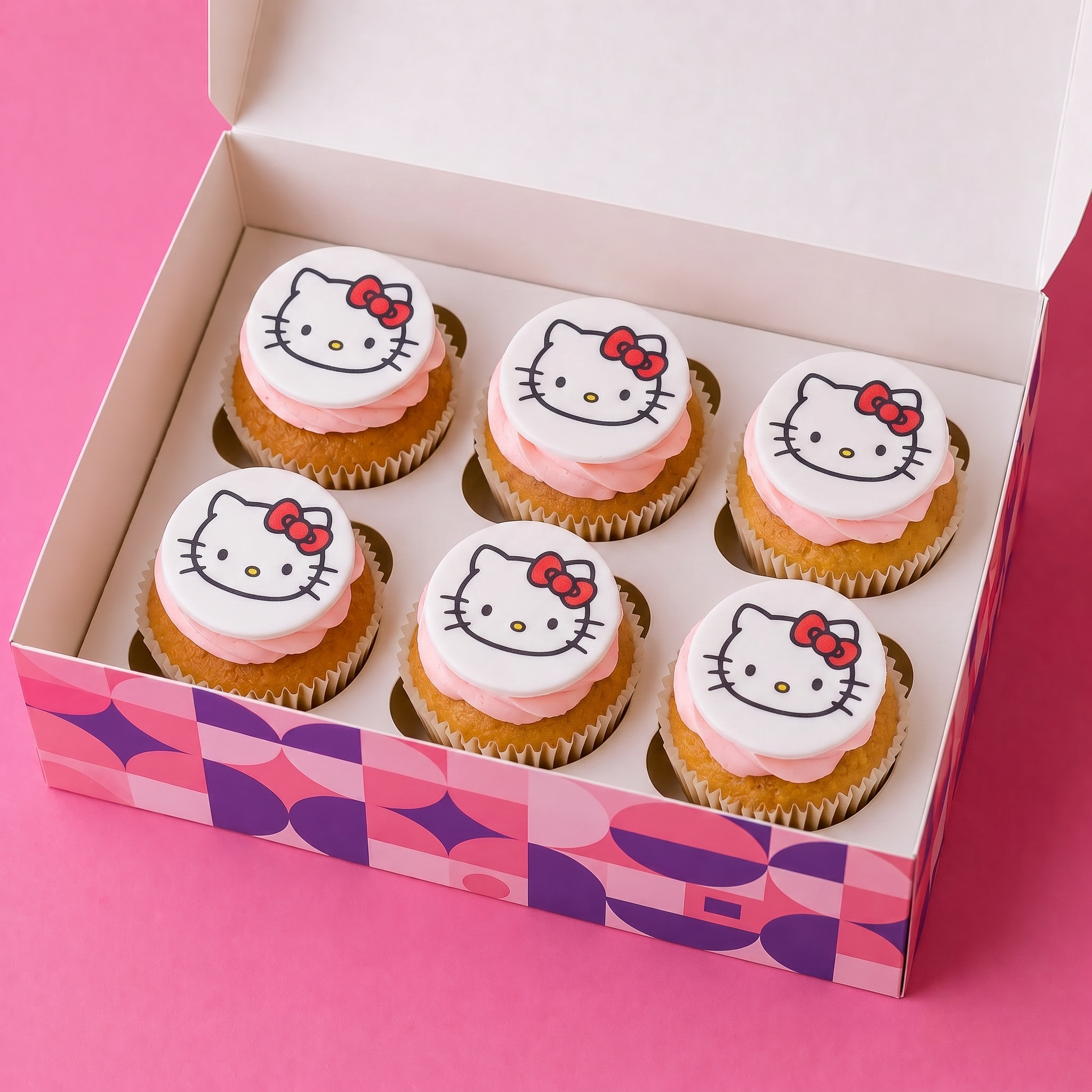 6 Hello Kitty Theme Cupcakes