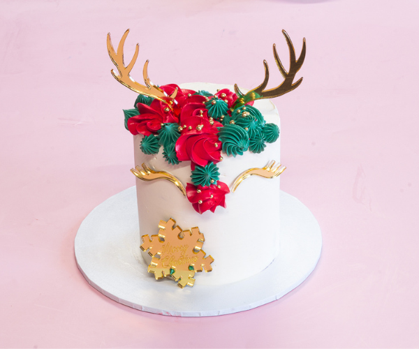 Reindeer mini cake