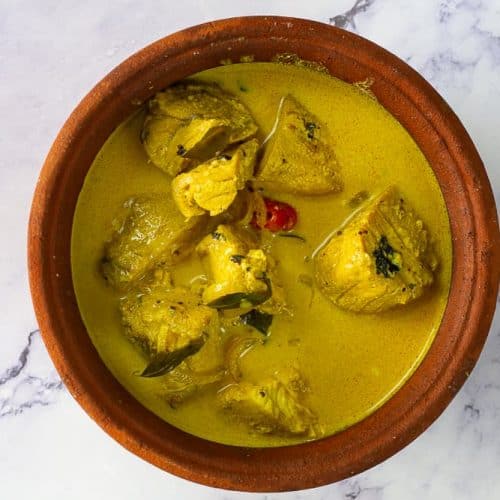 Sri Lankan Fish Curry (Kirata, Non spicy) | Food Voyageur