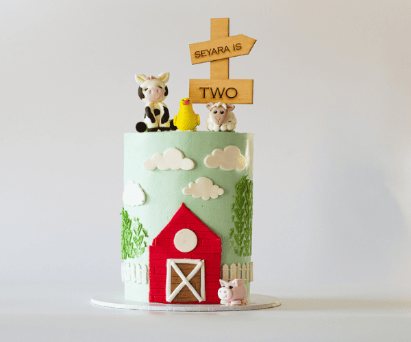 farm theme cake
