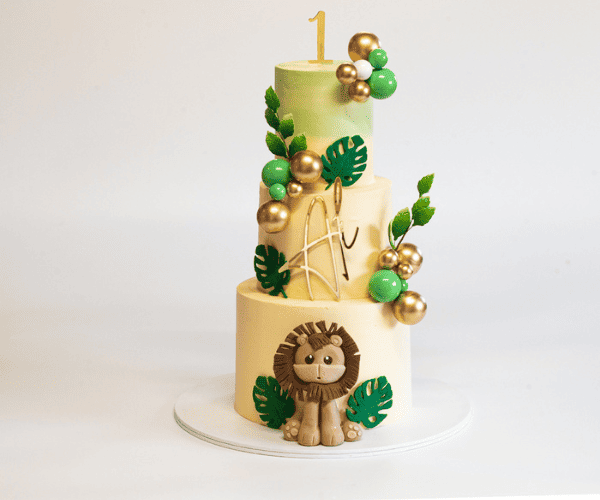 Lion theme cake